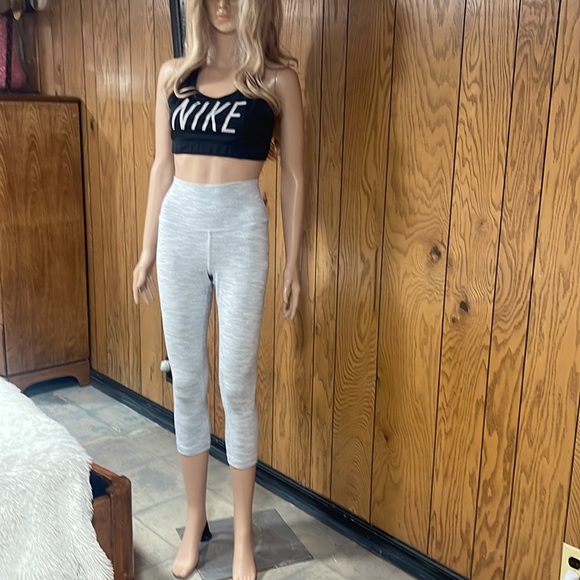 Lululemon" Wunder Under Crop Hi Rise *21" - Picture 3 of 16